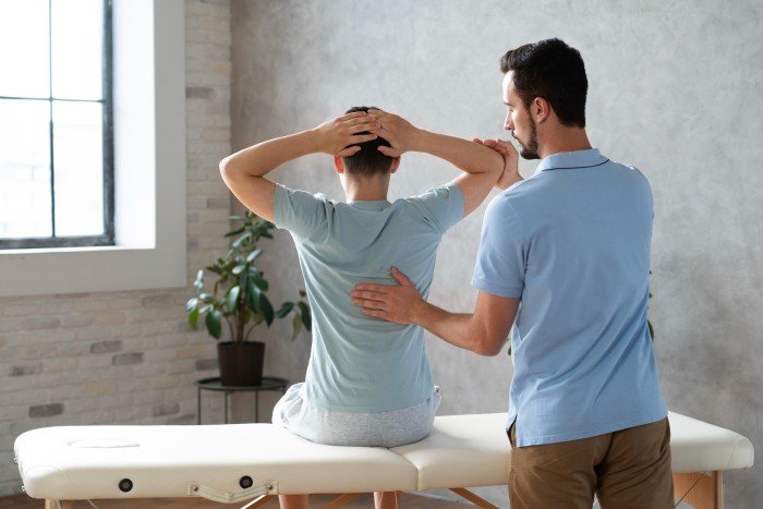 best Physiotherapy Doctor in afzalpur ghaziabad